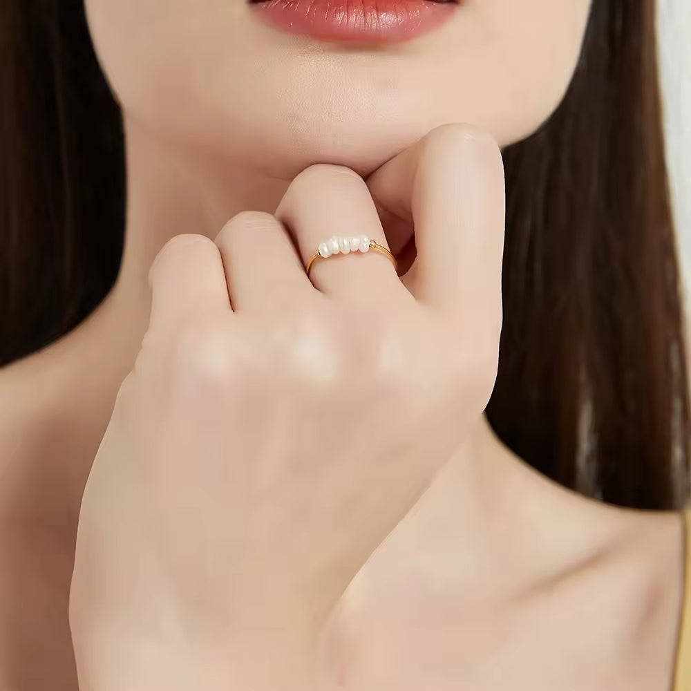 Sweet Pearl | Minimalistisk ring med små sötvattenpärlor