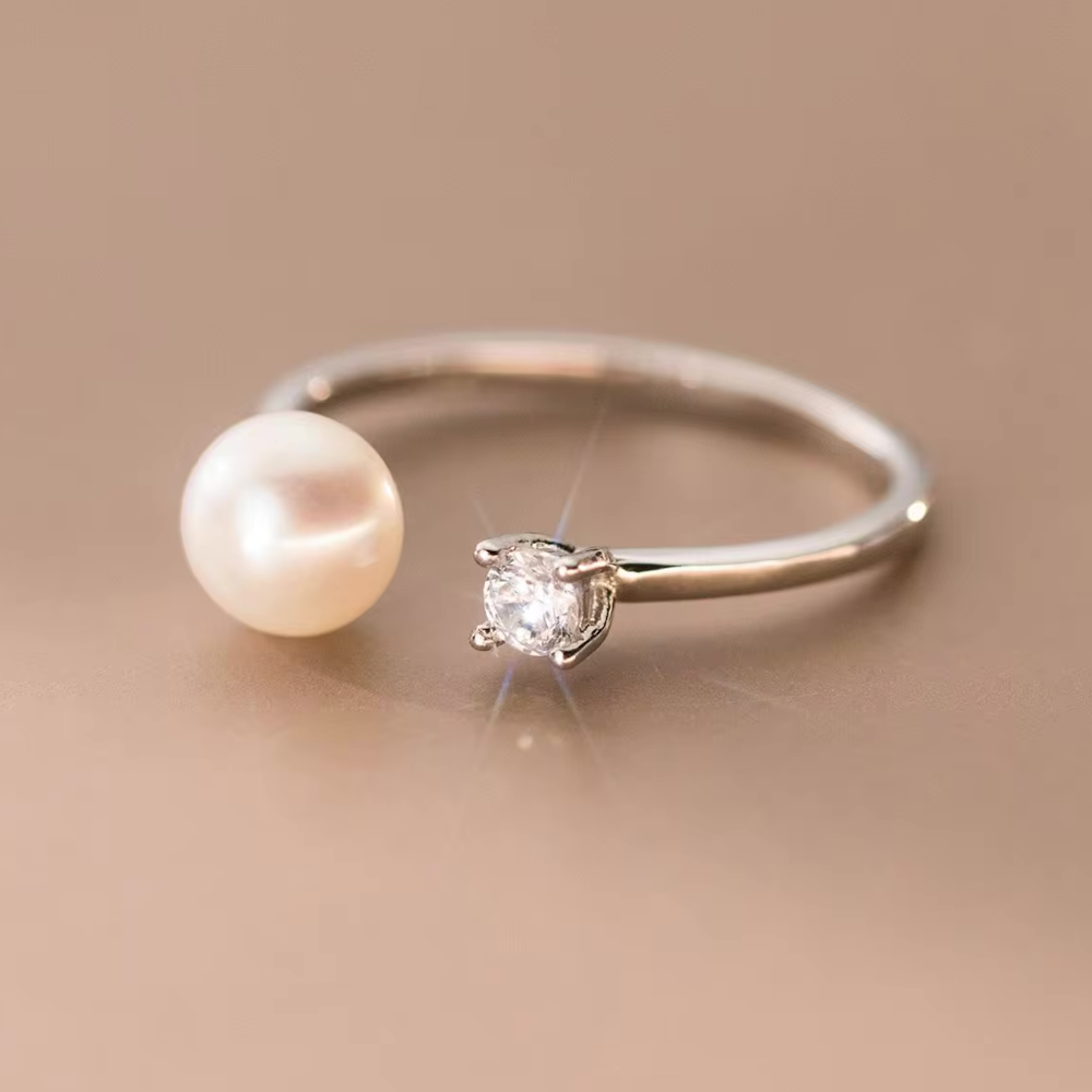 Silver Sweet Pearl & Selena | öppen ring i äkta silver med sötvattenpärla och vit Zirkonia